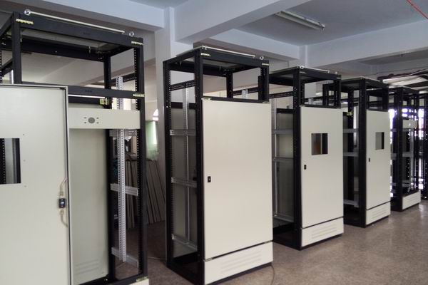 山西控制柜-3683厂家控制柜检修需要注意的